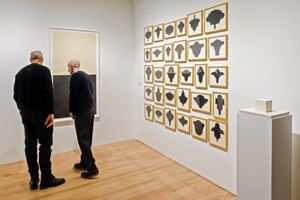 Richard Serra, Alan McCollum, and Sol LeWitt, Krakow Witkin Gallery, ADAA The Art Show, New York (27 February–1 March 2020). Courtesy Ocula. Photo: Charles Roussel.